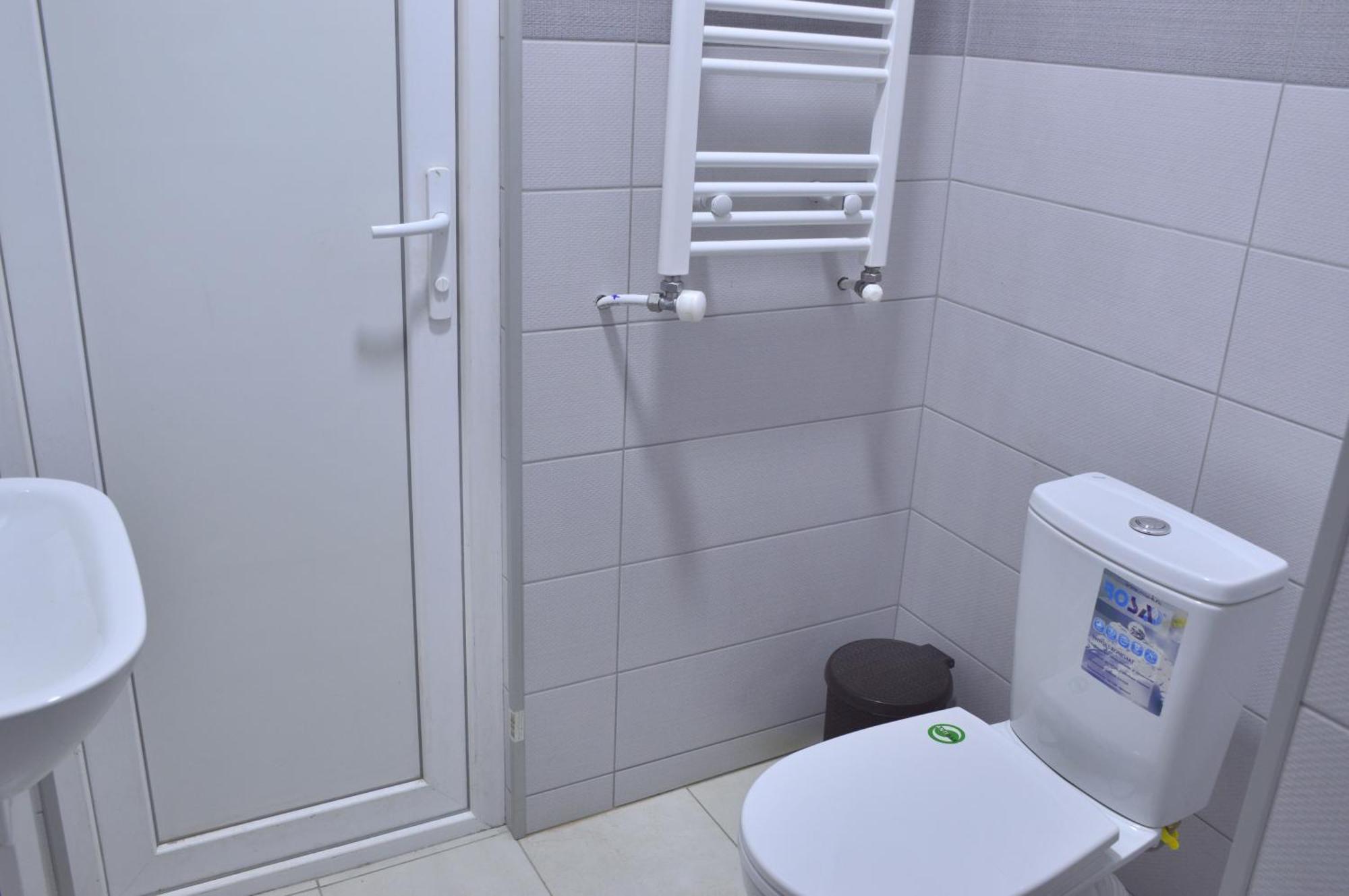 Mtatsmindaze Hotel Tbiliszi Szoba fotó