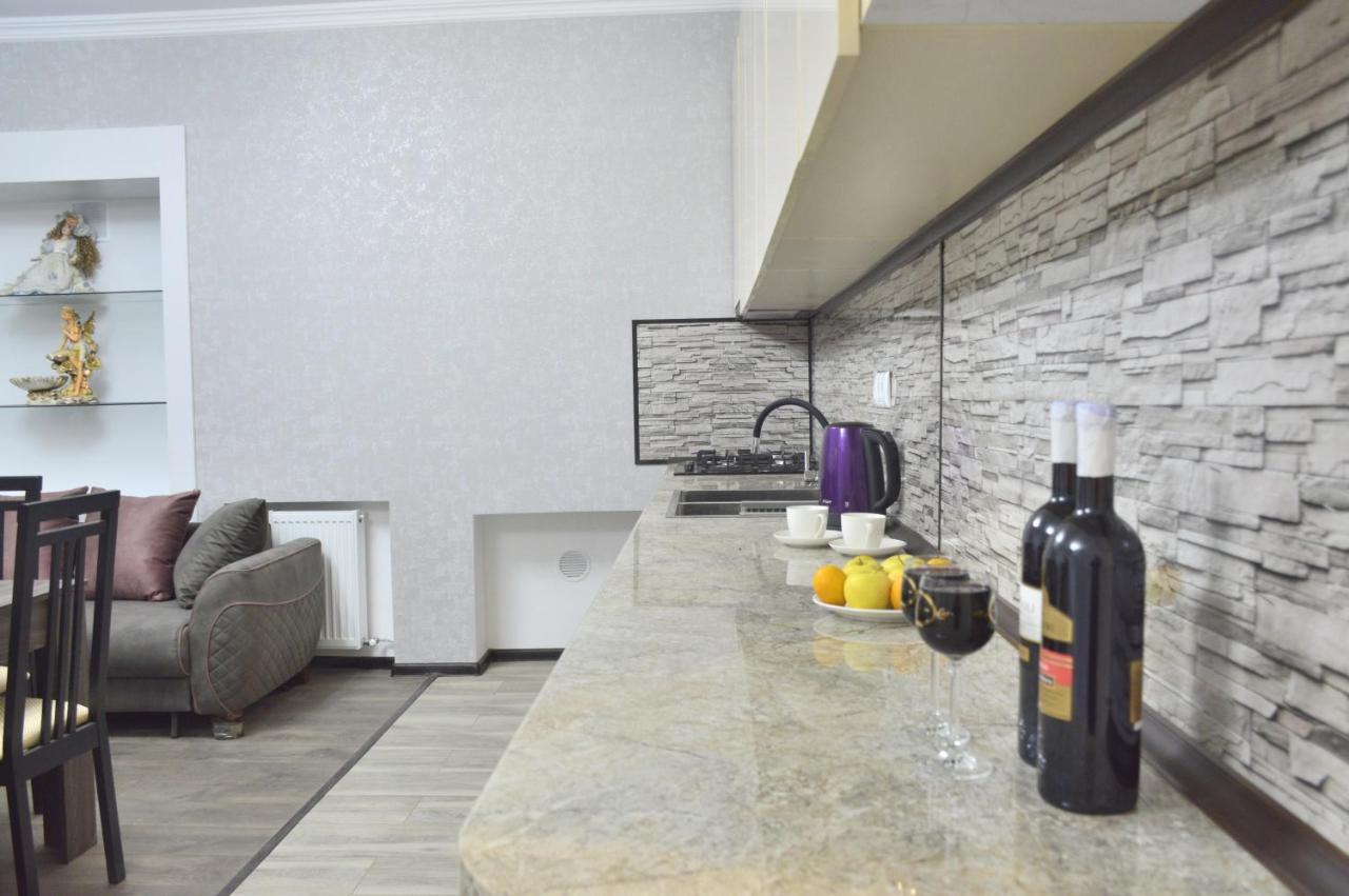 Mtatsmindaze Hotel Tbiliszi Kültér fotó